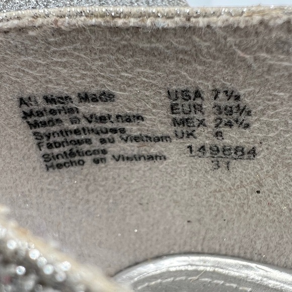 Fioni Night Silver Glitter Peep Toe Platform Heels Size 7 1/2 Women's - Picture 2 of 8